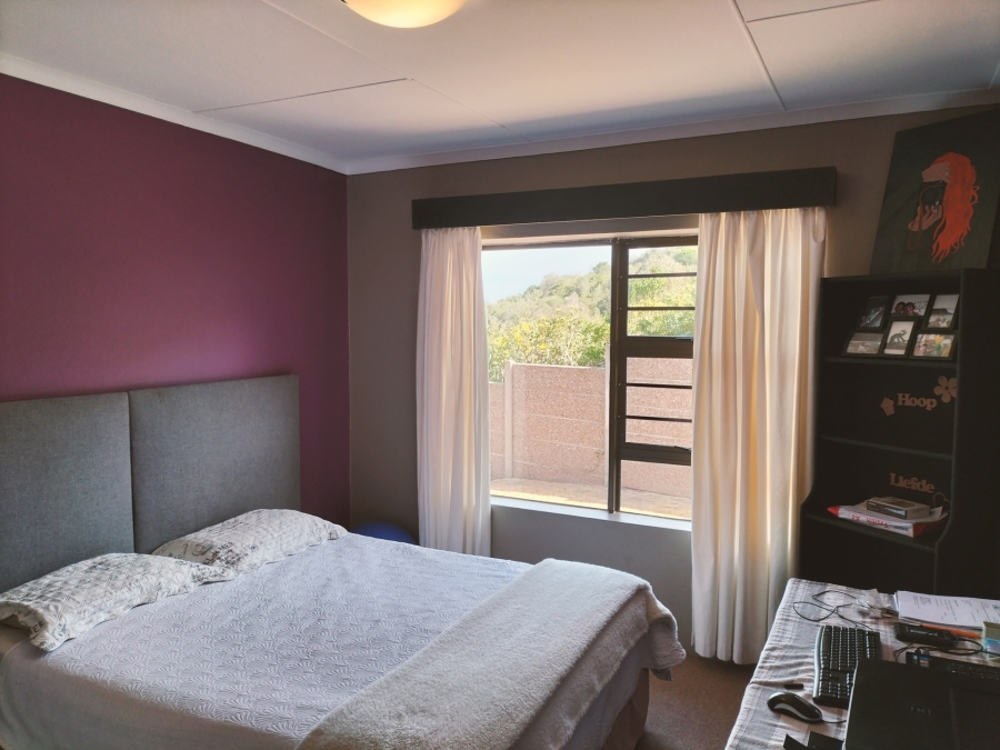 6 Bedroom Property for Sale in Grootbrakhoogte Western Cape